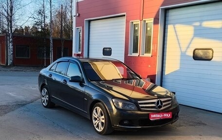 Mercedes-Benz C-Класс, 2009 год, 900 000 рублей, 1 фотография