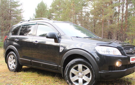 Chevrolet Captiva I, 2010 год, 900 000 рублей, 3 фотография
