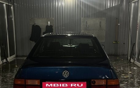 Volkswagen Vento, 1993 год, 140 000 рублей, 2 фотография