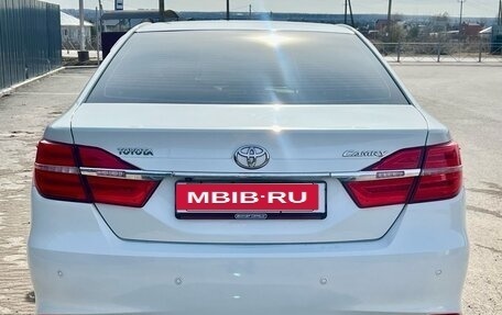 Toyota Camry, 2016 год, 1 700 000 рублей, 4 фотография