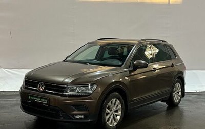 Volkswagen Tiguan II, 2019 год, 1 945 000 рублей, 1 фотография
