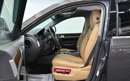 Volkswagen Touareg III, 2010 год, 825 000 рублей, 6 фотография