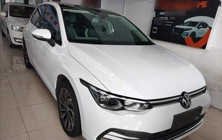 Volkswagen Golf VIII, 2021 год, 1 750 000 рублей, 2 фотография