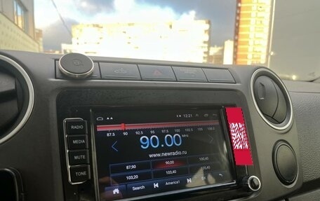 Volkswagen Amarok I рестайлинг, 2011 год, 1 200 000 рублей, 11 фотография