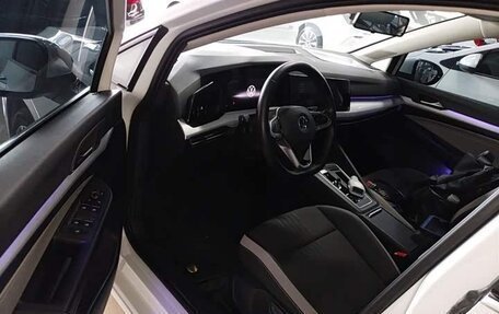 Volkswagen Golf VIII, 2021 год, 1 750 000 рублей, 9 фотография