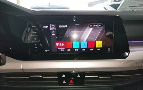 Volkswagen Golf VIII, 2021 год, 1 750 000 рублей, 12 фотография