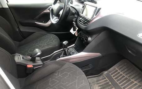 Peugeot 2008 II, 2014 год, 850 000 рублей, 9 фотография