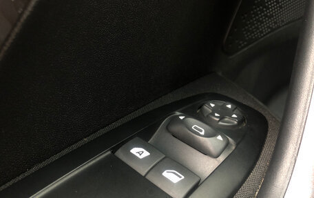 Peugeot 2008 II, 2014 год, 850 000 рублей, 14 фотография