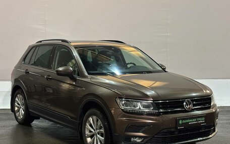 Volkswagen Tiguan II, 2019 год, 1 945 000 рублей, 3 фотография