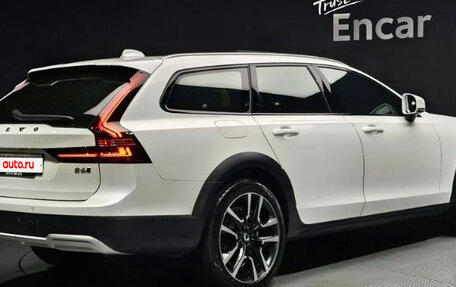 Volvo V90 Cross Country I рестайлинг, 2021 год, 4 245 000 рублей, 2 фотография