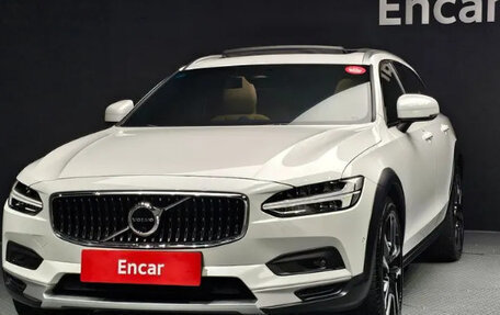 Volvo V90 Cross Country I рестайлинг, 2021 год, 4 245 000 рублей, 3 фотография