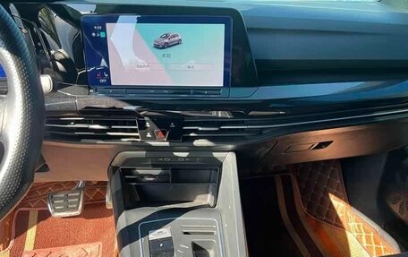 Volkswagen Golf VIII, 2021 год, 1 730 000 рублей, 7 фотография