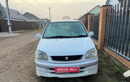 Toyota Raum I, 2001 год, 499 000 рублей, 1 фотография