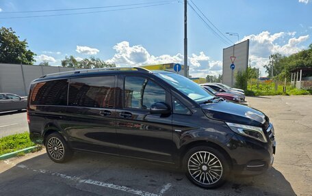 Mercedes-Benz V-Класс, 2016 год, 3 900 000 рублей, 2 фотография