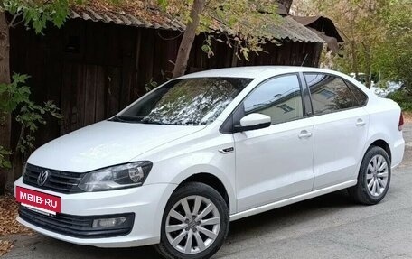 Volkswagen Polo VI (EU Market), 2016 год, 800 000 рублей, 2 фотография