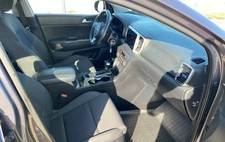 KIA Sportage IV рестайлинг, 2017 год, 1 900 000 рублей, 22 фотография