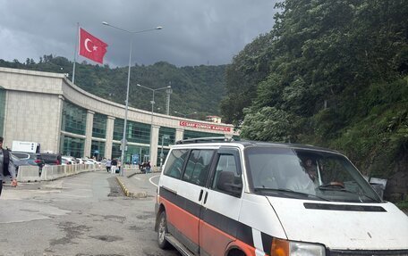 Volkswagen Caravelle T4, 1992 год, 620 000 рублей, 5 фотография