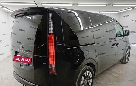 Hyundai Staria, 2022 год, 6 100 000 рублей, 4 фотография