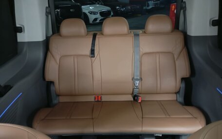 Hyundai Staria, 2022 год, 6 100 000 рублей, 14 фотография