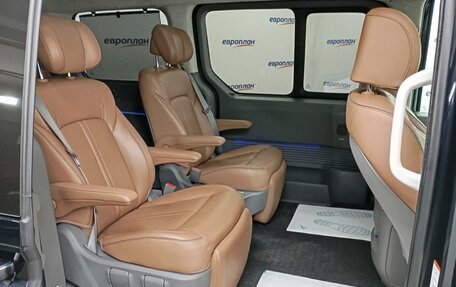 Hyundai Staria, 2022 год, 6 100 000 рублей, 15 фотография