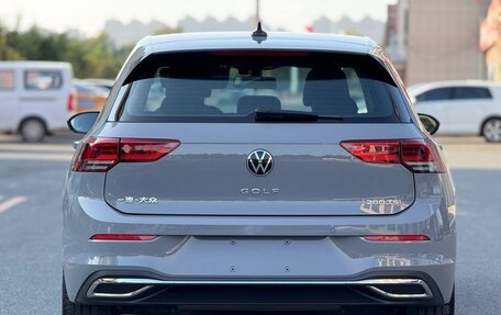 Volkswagen Golf VIII, 2021 год, 2 039 000 рублей, 3 фотография