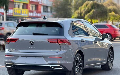 Volkswagen Golf VIII, 2021 год, 2 039 000 рублей, 4 фотография