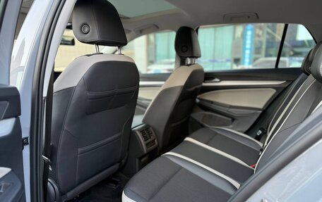 Volkswagen Golf VIII, 2021 год, 2 039 000 рублей, 5 фотография