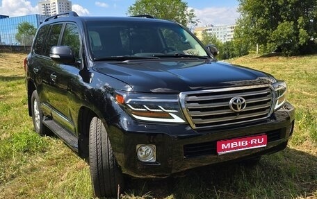 Toyota Land Cruiser 200, 2013 год, 3 650 000 рублей, 1 фотография