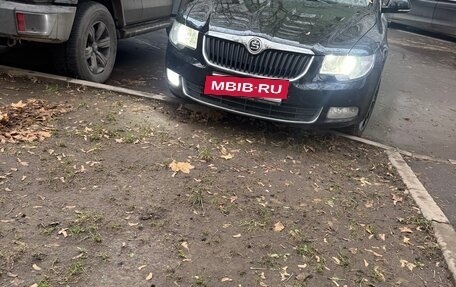 Skoda Superb III рестайлинг, 2011 год, 1 150 000 рублей, 2 фотография