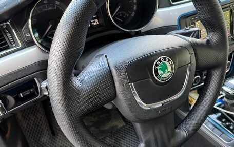 Skoda Superb III рестайлинг, 2011 год, 1 150 000 рублей, 21 фотография