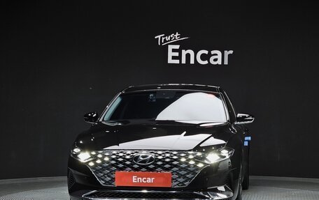 Hyundai Grandeur, 2022 год, 2 500 000 рублей, 2 фотография