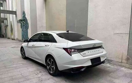 Hyundai Elantra, 2022 год, 1 350 000 рублей, 6 фотография