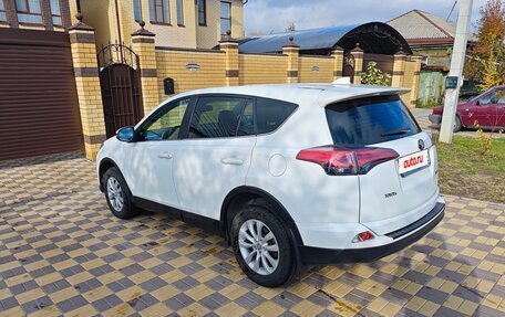 Toyota RAV4, 2017 год, 2 350 000 рублей, 9 фотография