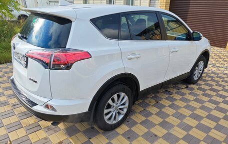 Toyota RAV4, 2017 год, 2 350 000 рублей, 6 фотография