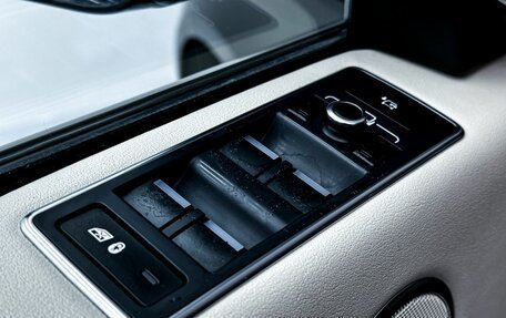 Land Rover Range Rover IV рестайлинг, 2015 год, 3 350 000 рублей, 9 фотография