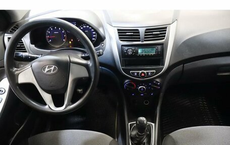 Hyundai Solaris II рестайлинг, 2014 год, 615 000 рублей, 9 фотография