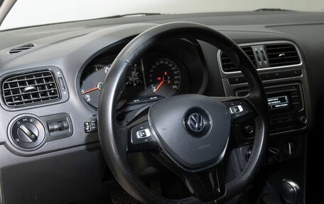 Volkswagen Polo VI (EU Market), 2019 год, 1 360 000 рублей, 5 фотография