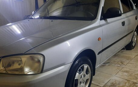 Hyundai Accent II, 2004 год, 305 000 рублей, 2 фотография