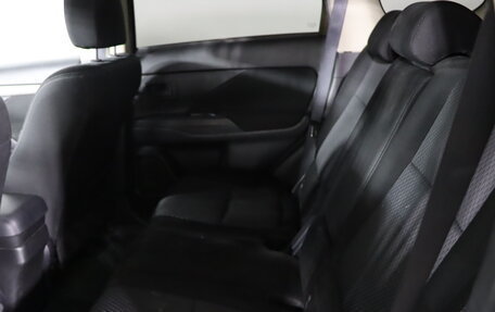 Mitsubishi Outlander III рестайлинг 3, 2017 год, 1 819 990 рублей, 20 фотография