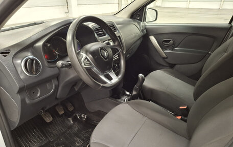 Renault Logan II, 2018 год, 639 000 рублей, 20 фотография