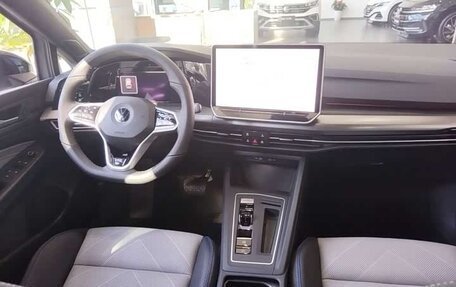 Volkswagen Golf VIII, 2025 год, 3 200 050 рублей, 5 фотография