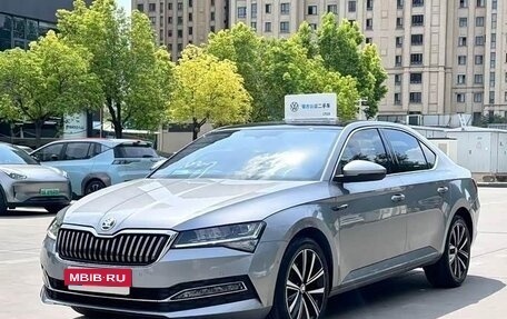 Skoda Superb, 2023 год, 2 199 832 рублей, 1 фотография