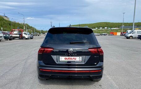 Volkswagen Tiguan II, 2022 год, 4 790 000 рублей, 5 фотография