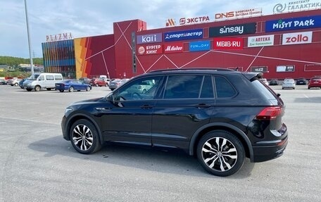 Volkswagen Tiguan II, 2022 год, 4 790 000 рублей, 7 фотография