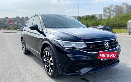 Volkswagen Tiguan II, 2022 год, 4 790 000 рублей, 10 фотография