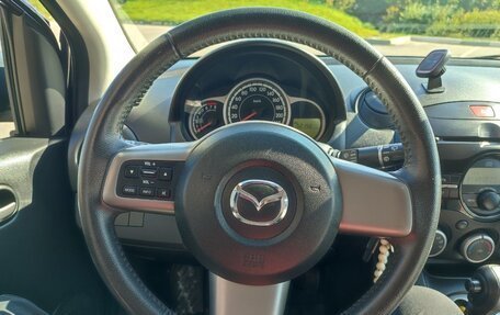 Mazda 2 III, 2012 год, 950 000 рублей, 10 фотография