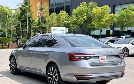 Skoda Superb, 2023 год, 2 199 832 рублей, 6 фотография