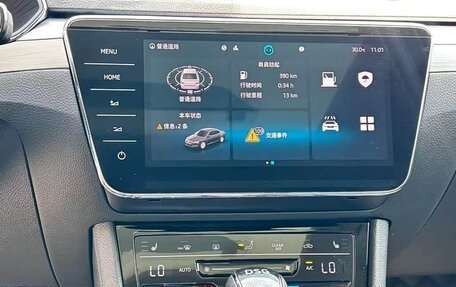 Skoda Superb, 2023 год, 2 199 832 рублей, 13 фотография