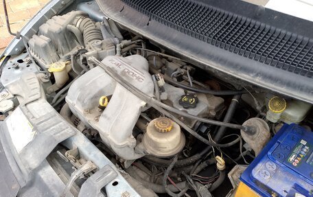 Dodge Caravan IV, 2005 год, 550 000 рублей, 6 фотография