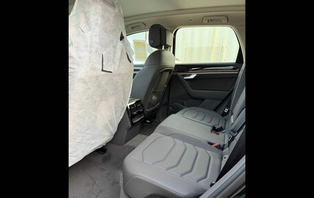 Volkswagen Touareg III, 2025 год, 8 500 000 рублей, 6 фотография